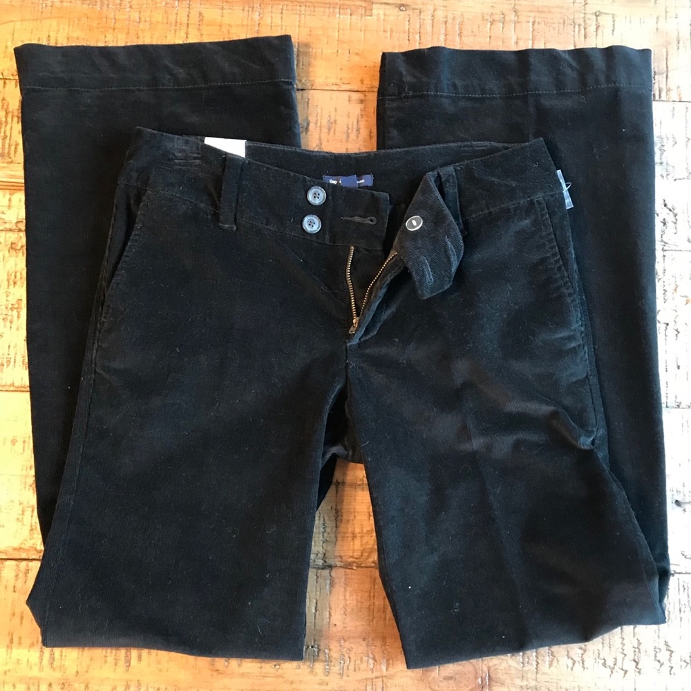 NWT Gap Black Corduroys - Size 6